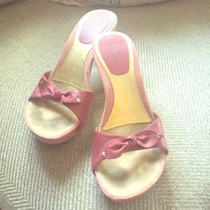 Guess wooden and pink heels size 7